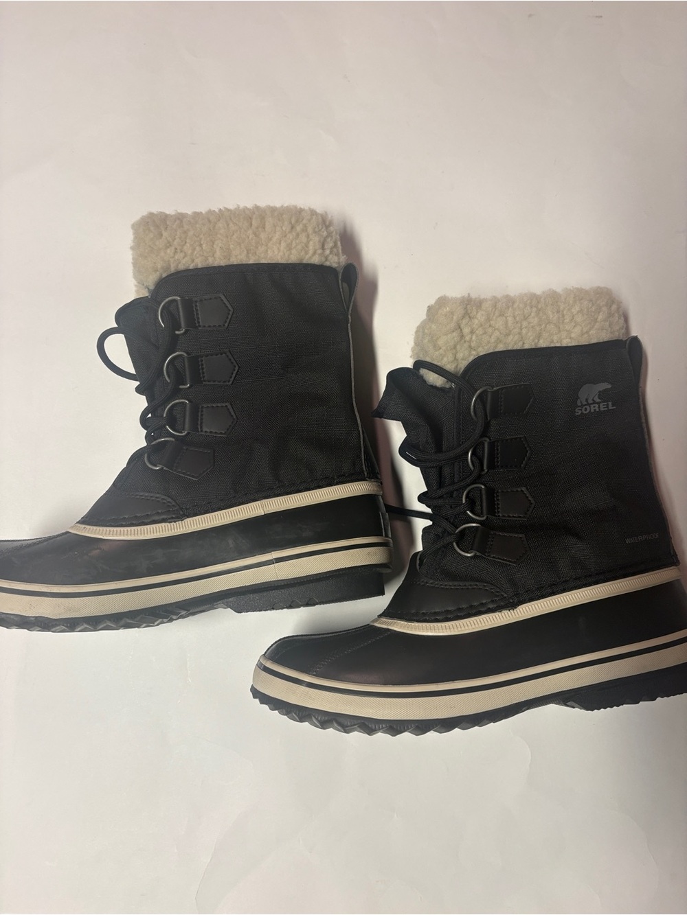 Sorel Carnival Women’s 8.5 Winter Boot Excellent Condition $180 Retail